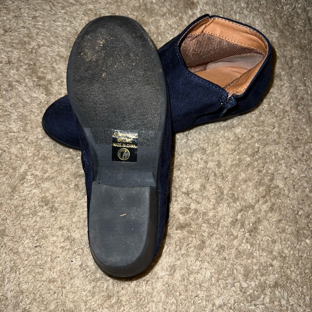 Blue suede booties - Picture 2 of 4